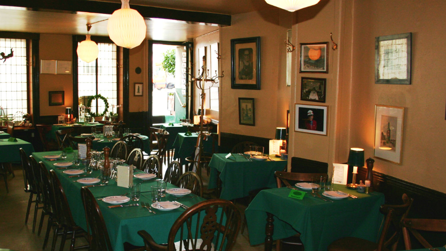 Slotskælderen hos Gitte Kik Smørrebrød / smorrebrod