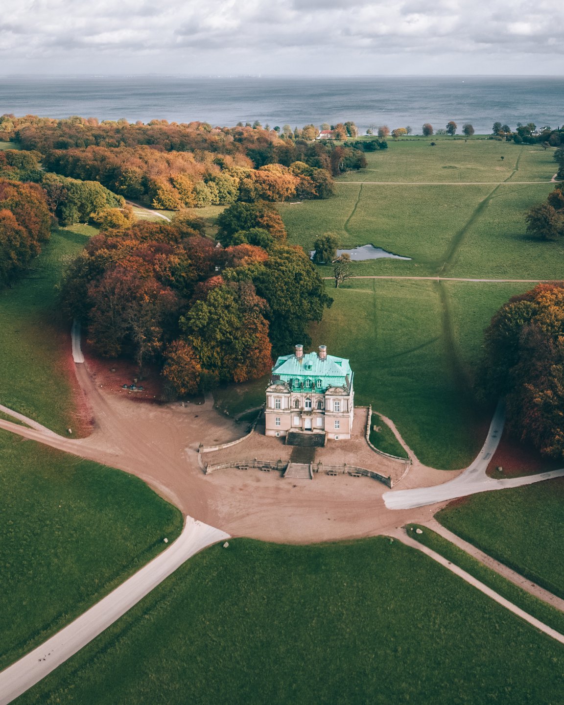 The royal hunting lodge, the Hermitage, in the Deer Park