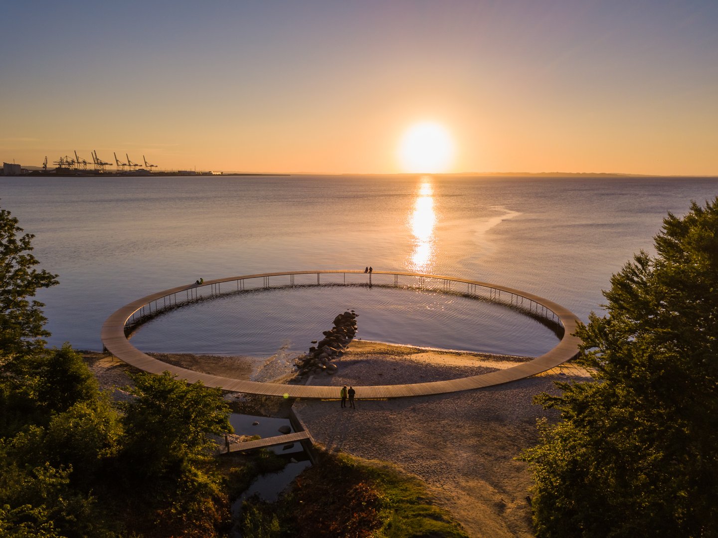 Sunrise at the Infinite Bridge outside Aarhus