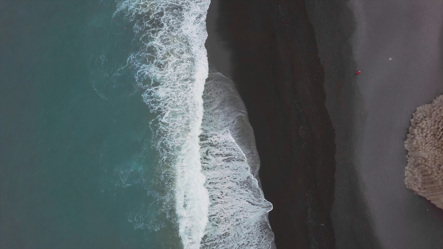 Iceland Balck Sand Beach
