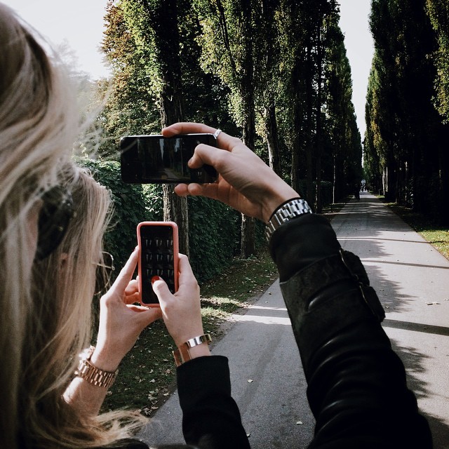 Influencers tager billeder i Danmark 