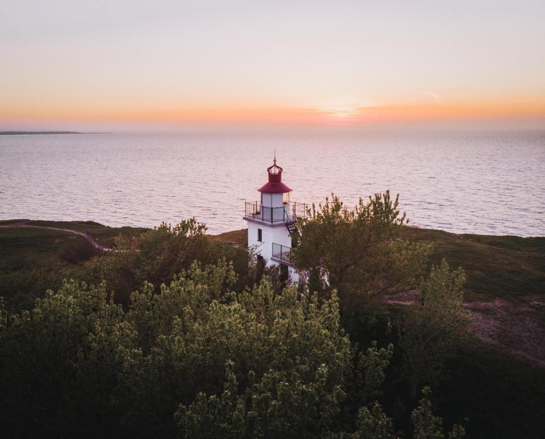 Njut av den fina utsikten från Spodsbjerg Fyr på Nordsjälland