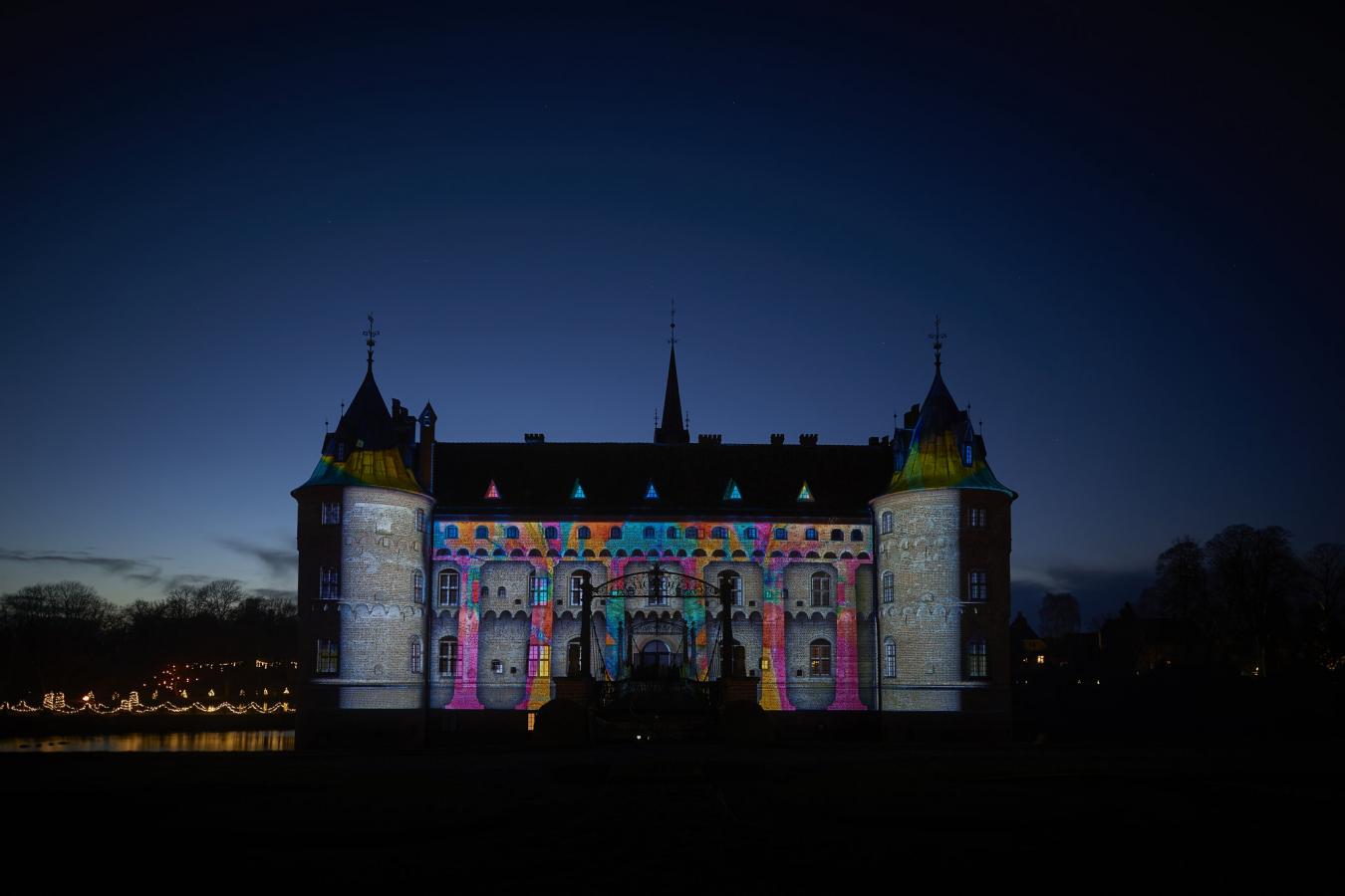Schloss Egeskov auf der dänischen Insel Fünen während des LUMINIS-Festival