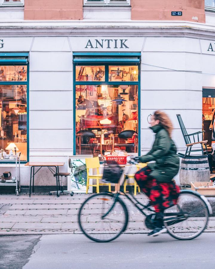 Shoppa hållbart i Köpenhamn, till exempel i antikvitetsbutiker