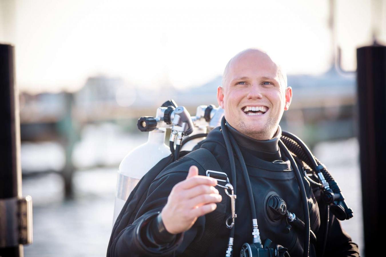 A man getting ready for a dive in the South Fyn Archipelago.