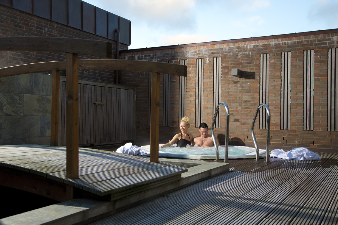 Couple in a hot tub, Enjoy resort, Southjutland