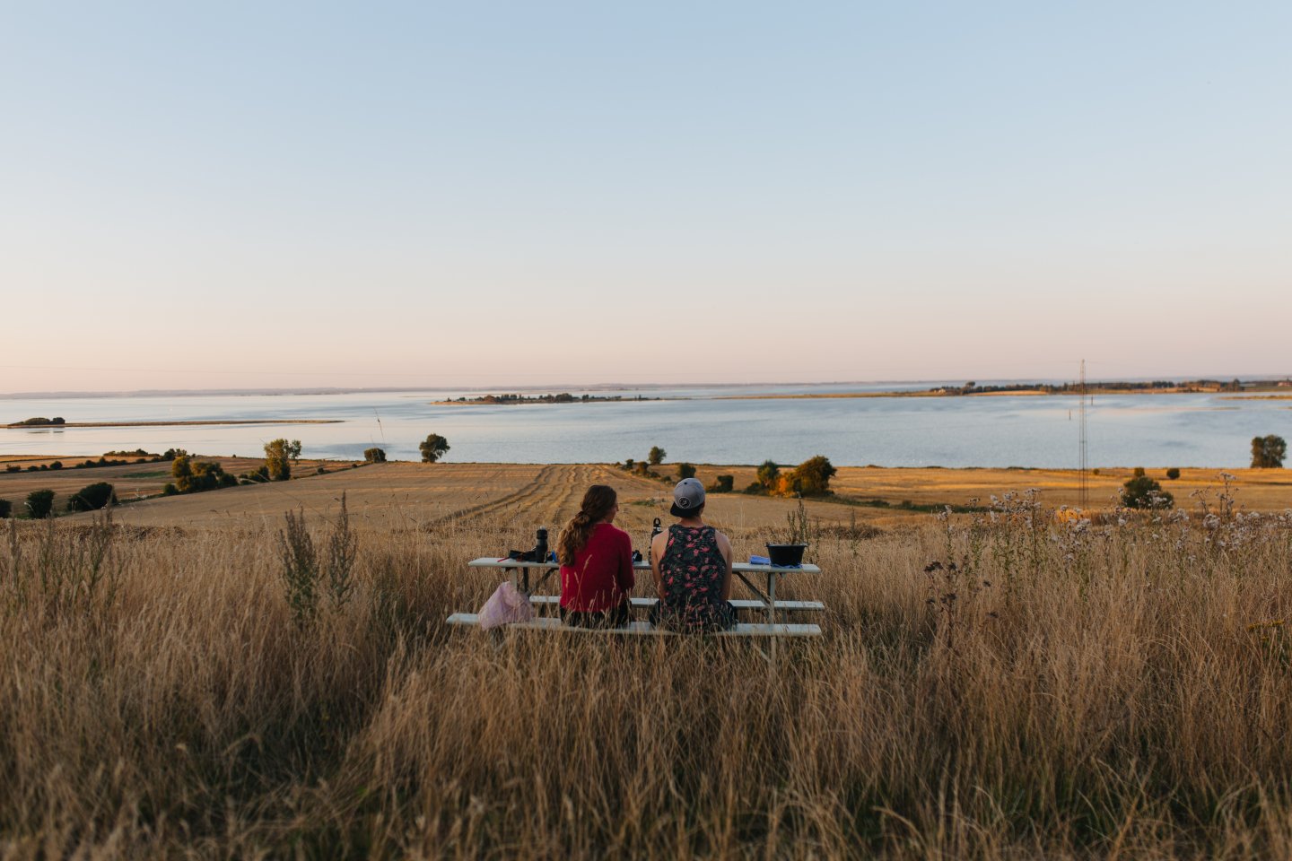 Fahrradfahrer bei einer Rast auf der dänischen Insel Ærø