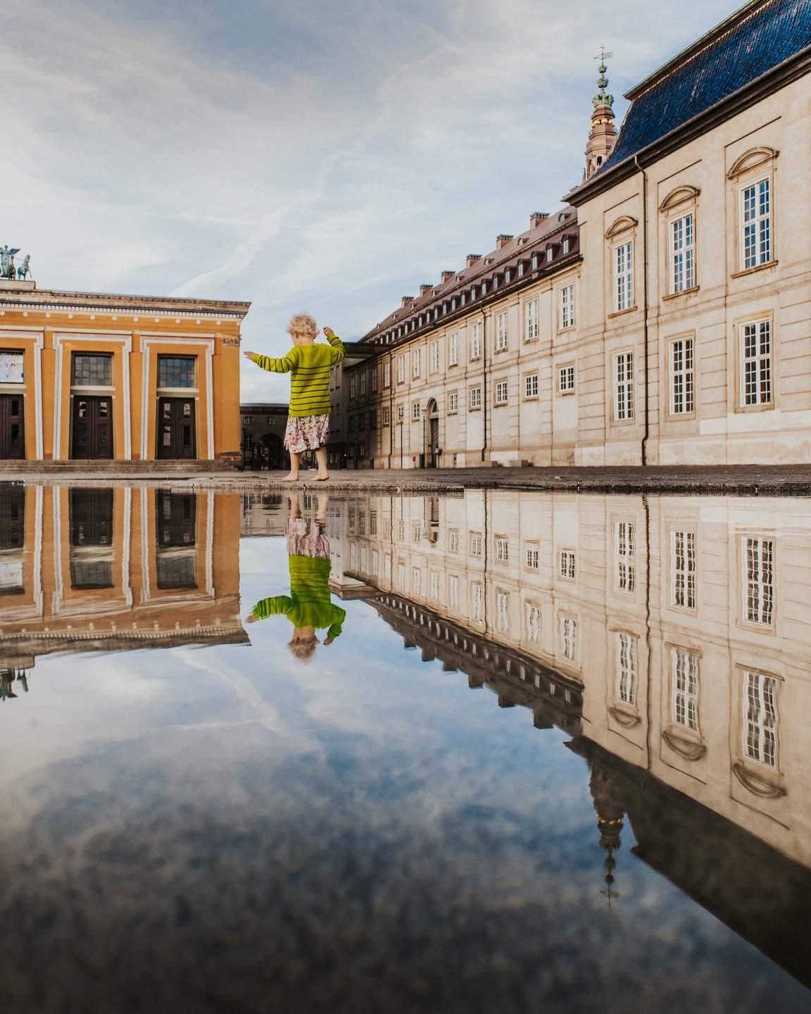 Child in front of Thorvaldsens Museum in Copenhagen