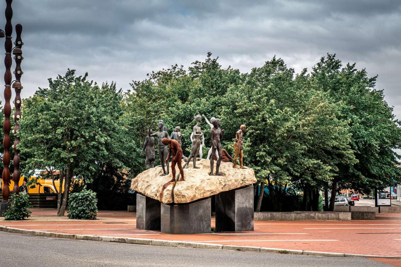 Statuen 'Borgerne fra Holstebro' i Holstebro, Nordvestkysten, Danmark