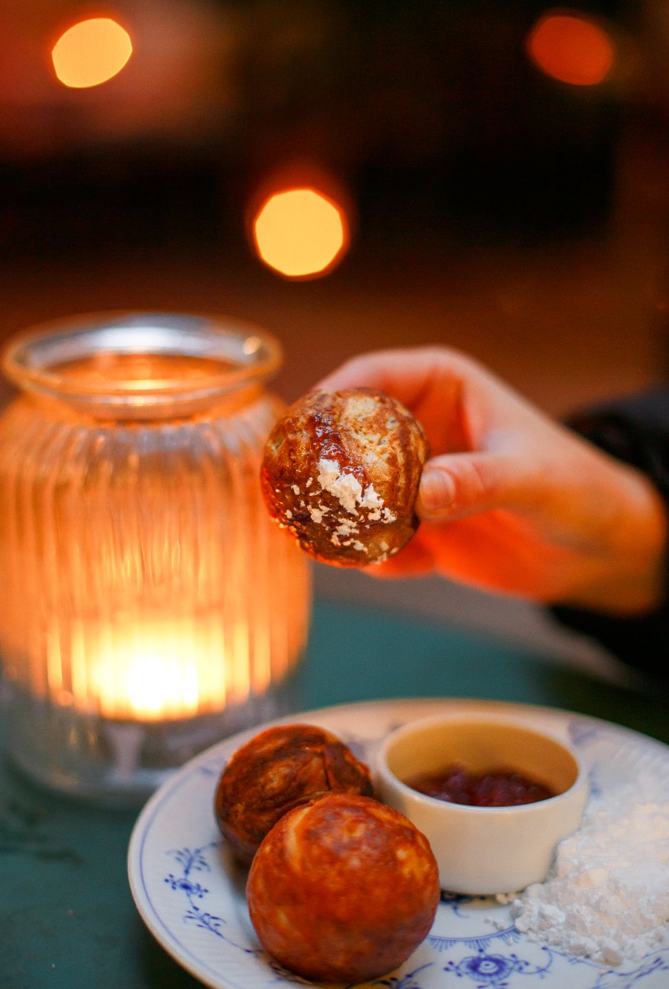 Danske æbleskiver som man spise til jul