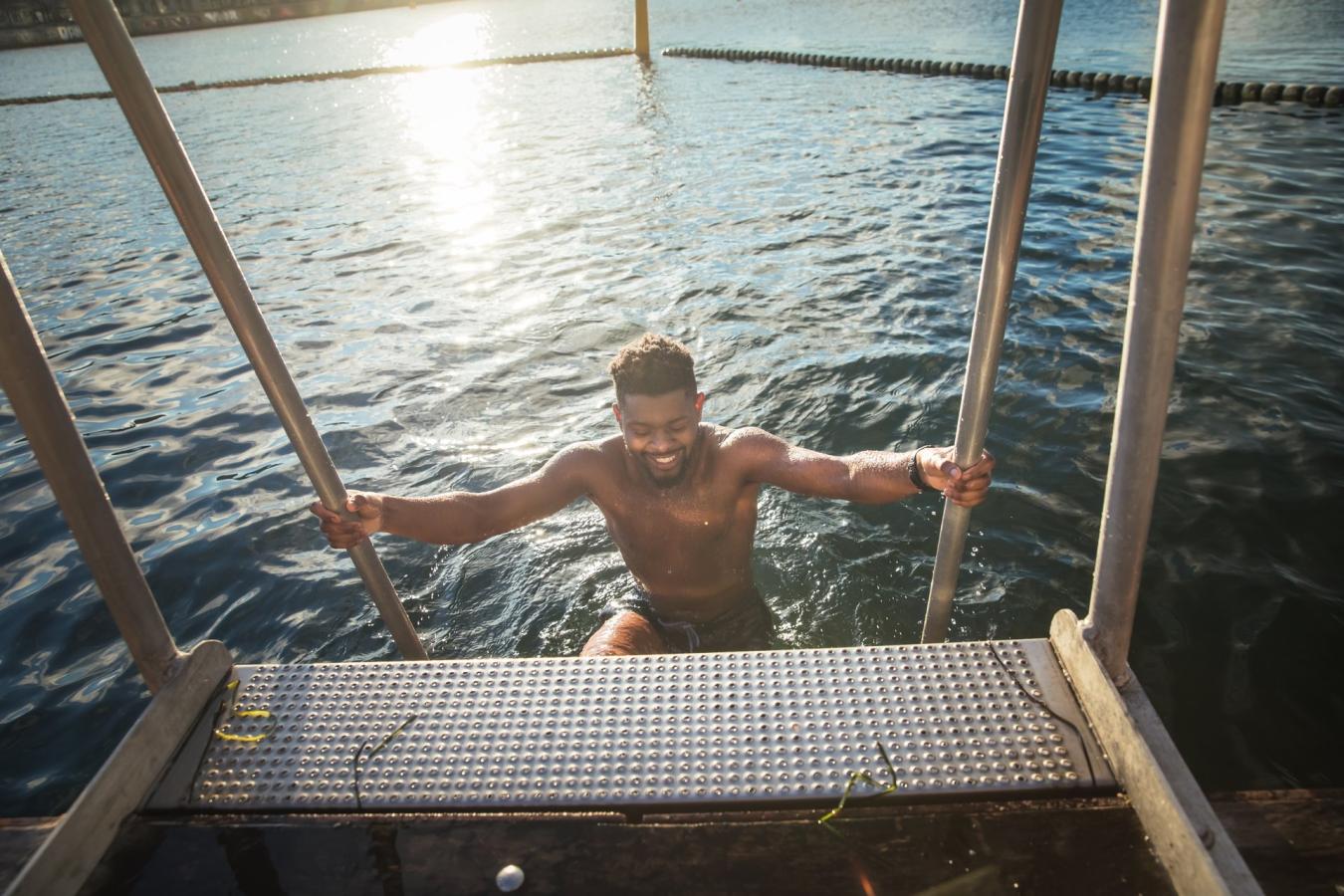 Winter swimming in Copenhagen, Kalvebod Brygge