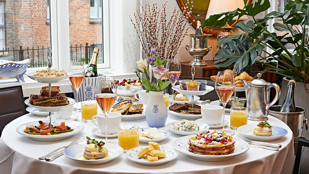 Chanpagnebrunch ved Restaurant Grand i Odense, Danmark