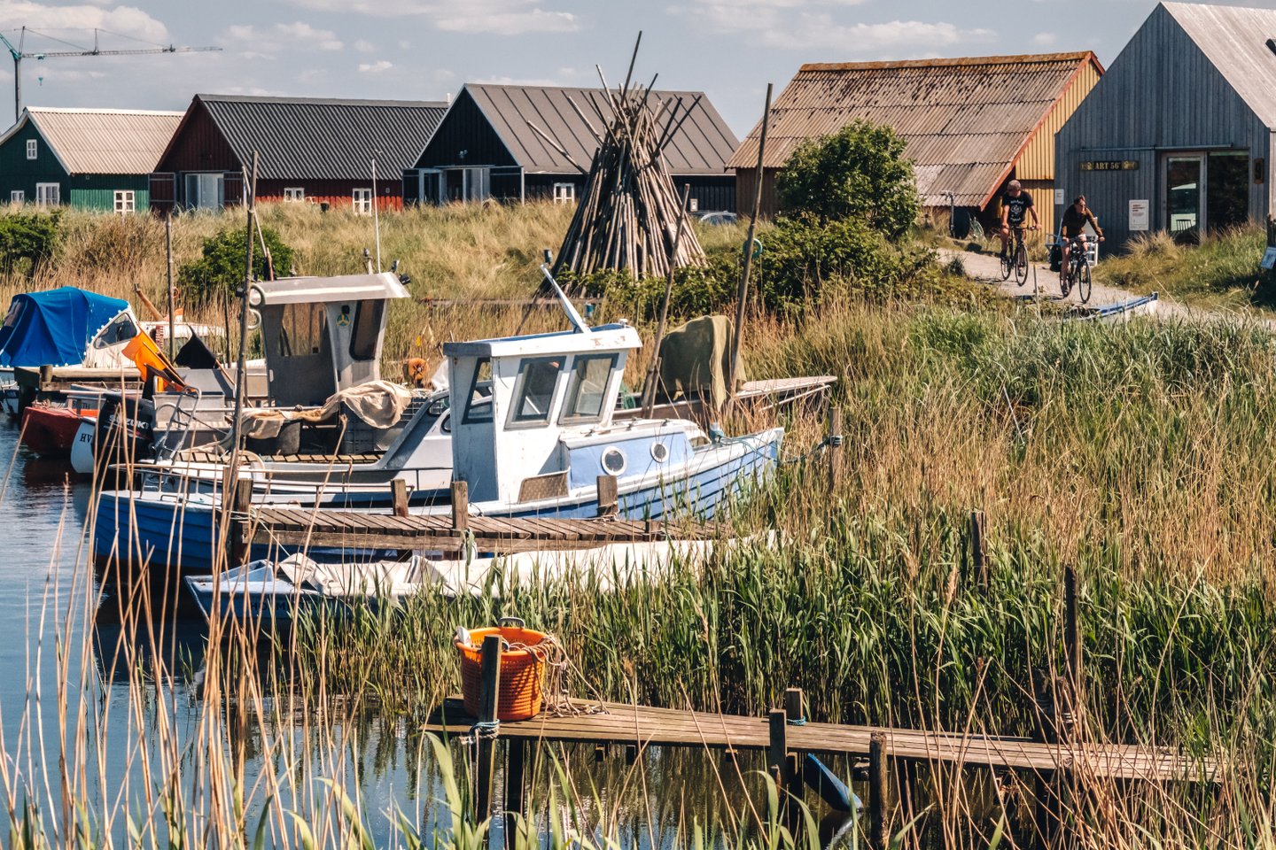 Bild von kleinen Fischerbooten im Hvide Sande Hafen
