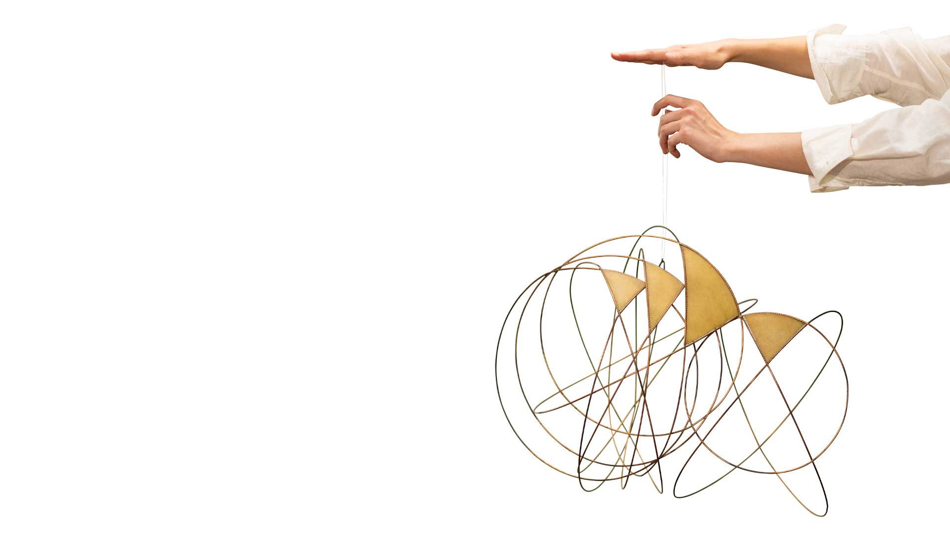 Das Bild zeigt Kunstwerke aus der neuen Ausstellung "Sydney Opera House – A beautiful idea" im Utzon Center  