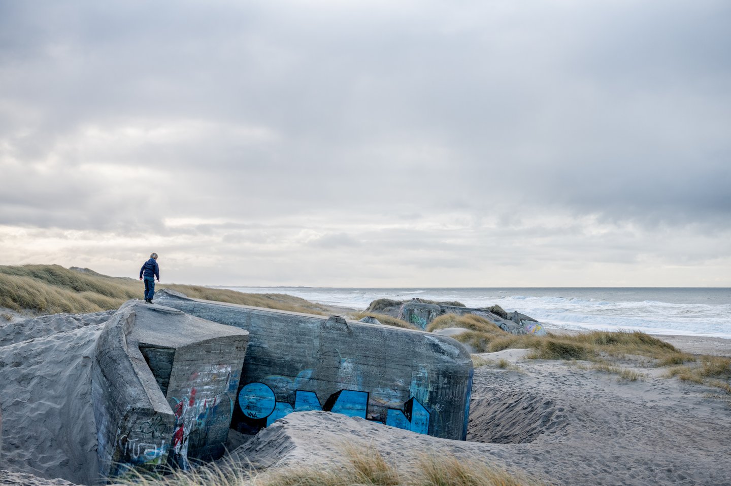 Børn i klitterne i Klitmøller