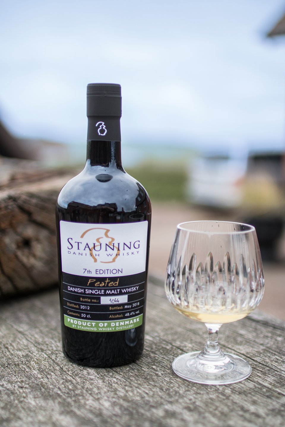 Een Stauning Whisky fles van de lokale stoker in Ringkøbing, Denemarken