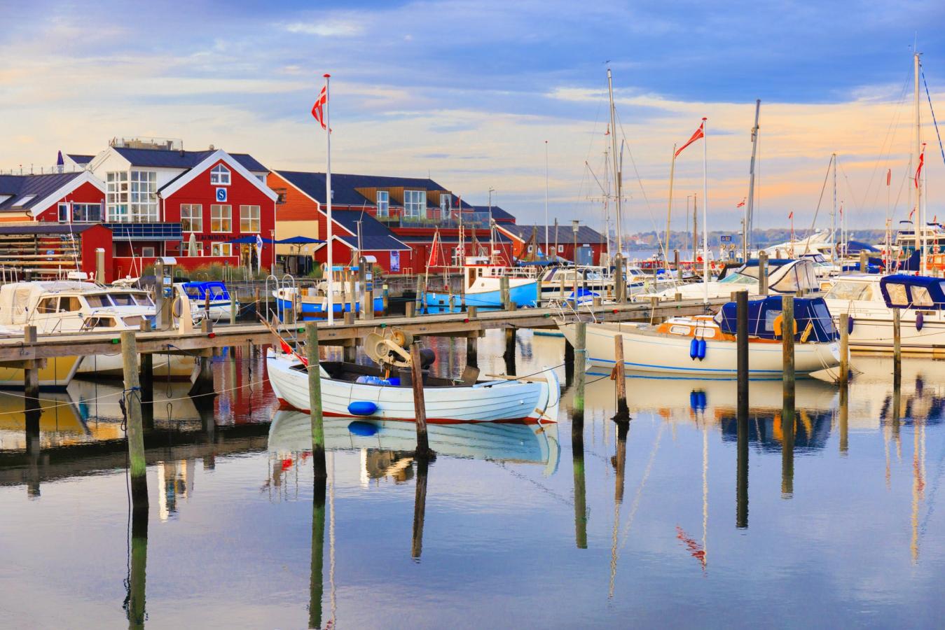 Juelsminde havn i Danmark