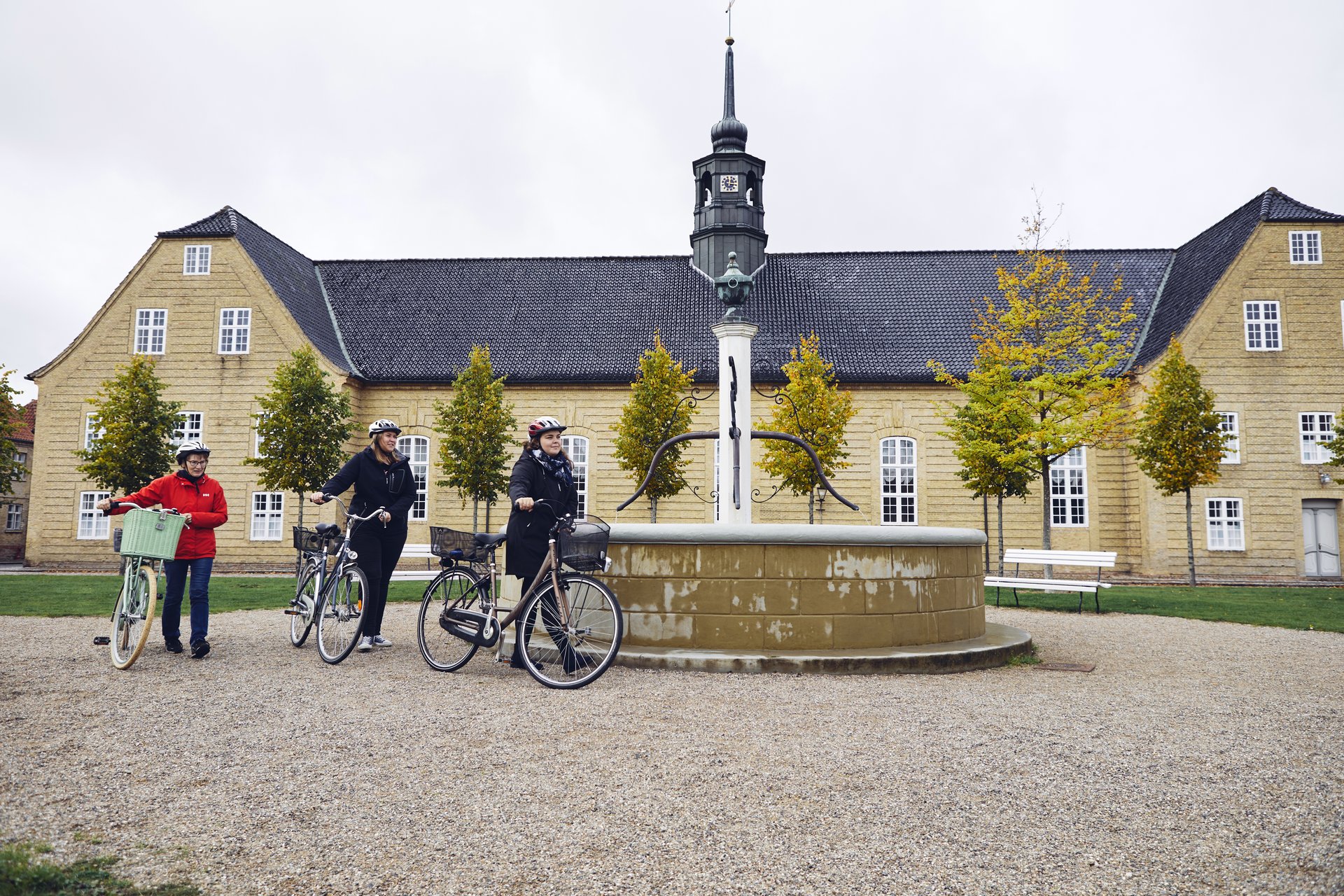 Fahrradfahrende in Christiansfeld