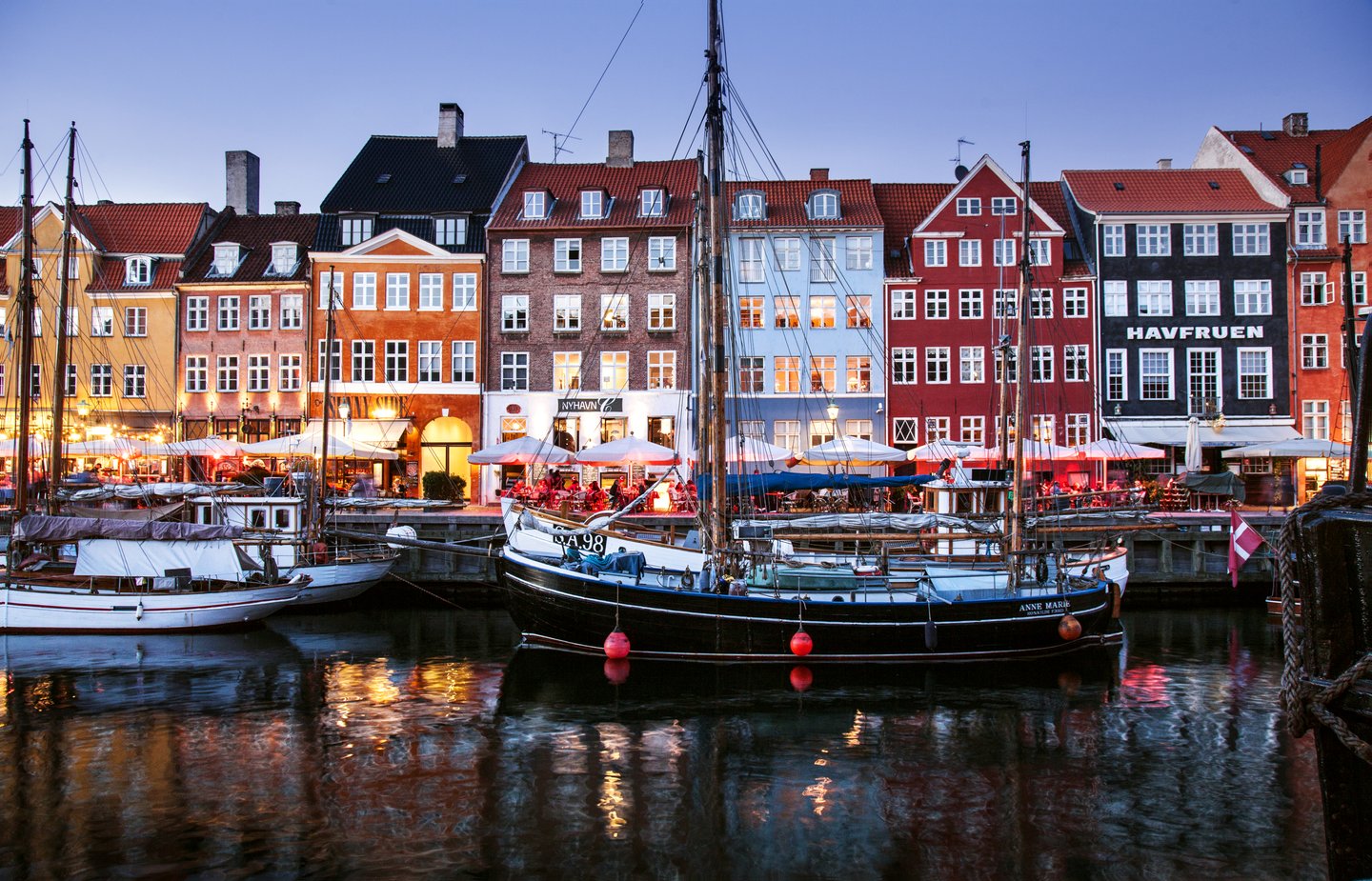 Nyhavn in winter