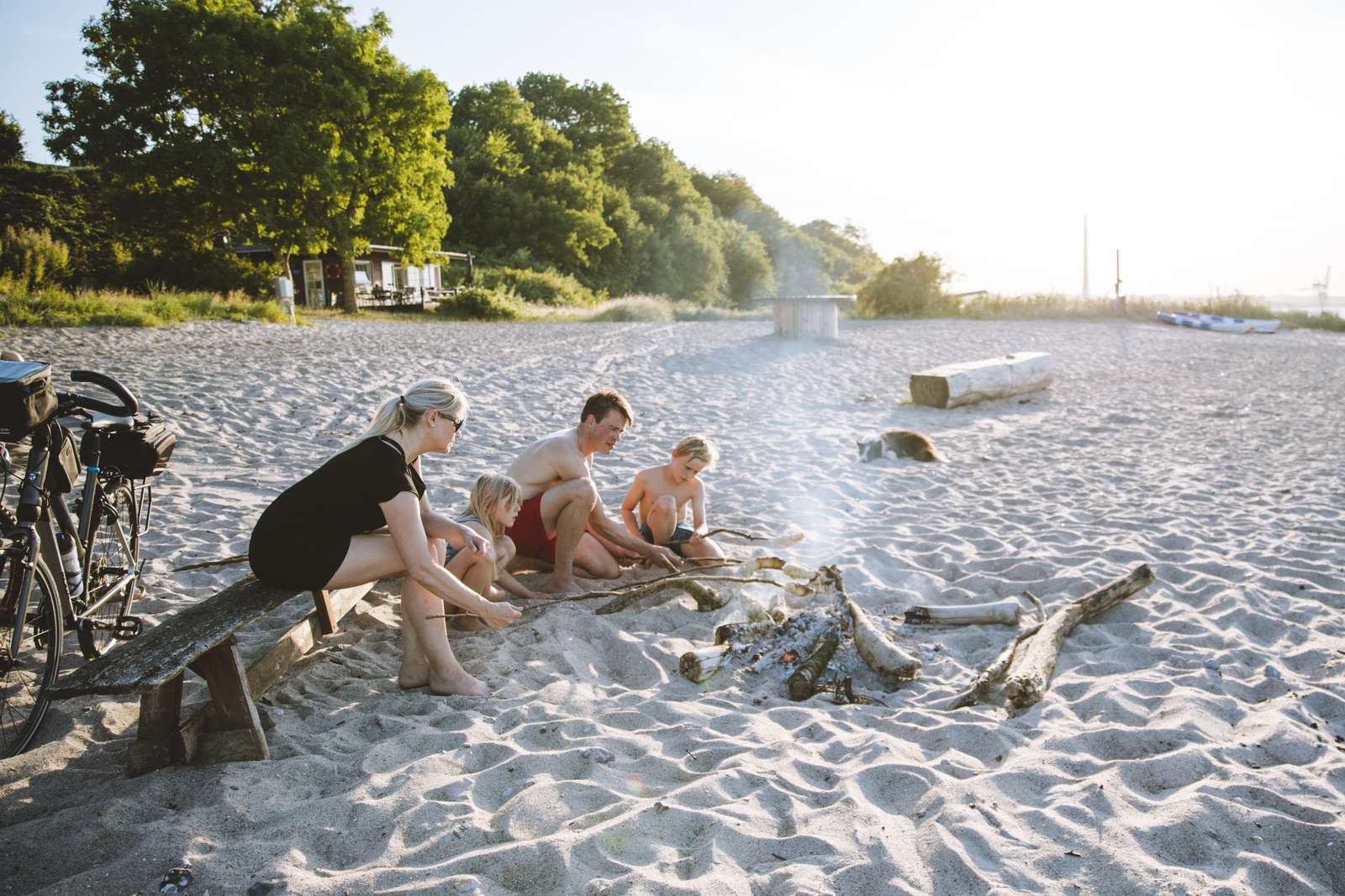 Family at Aabenraa beach in Sønderjylland