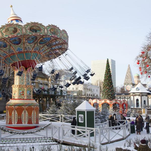 Tivoli Gardens Copenhagen Christmas Market 2022 4Mtcc5-O6Qbwvm