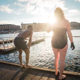 Winter swimming in Copenhagen, Kalvebod Brygge